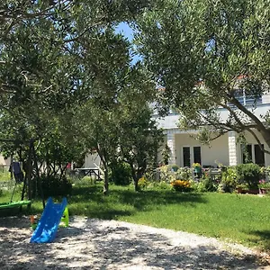 https://apartments-dobric.splithotels.org